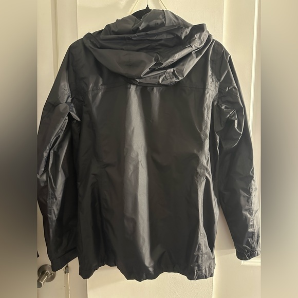 Columbia Wind breaker. Medium Size for ladies. - Picture 2 of 3